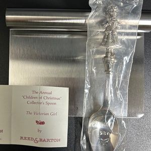 The Victorian Girl (1987) from The "Children of Christmas "Spoons collection